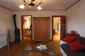 Smart TV, DVD player, books - Holiday apartment in Kail with swimming pool (Kail)