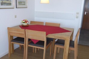 Dining - Holiday apartment with 2 bedrooms (Borkum)