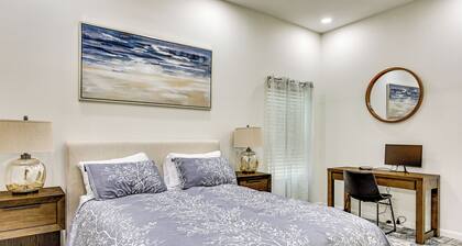 Modern Getaway w/ Private Patio & Grill in McAllen