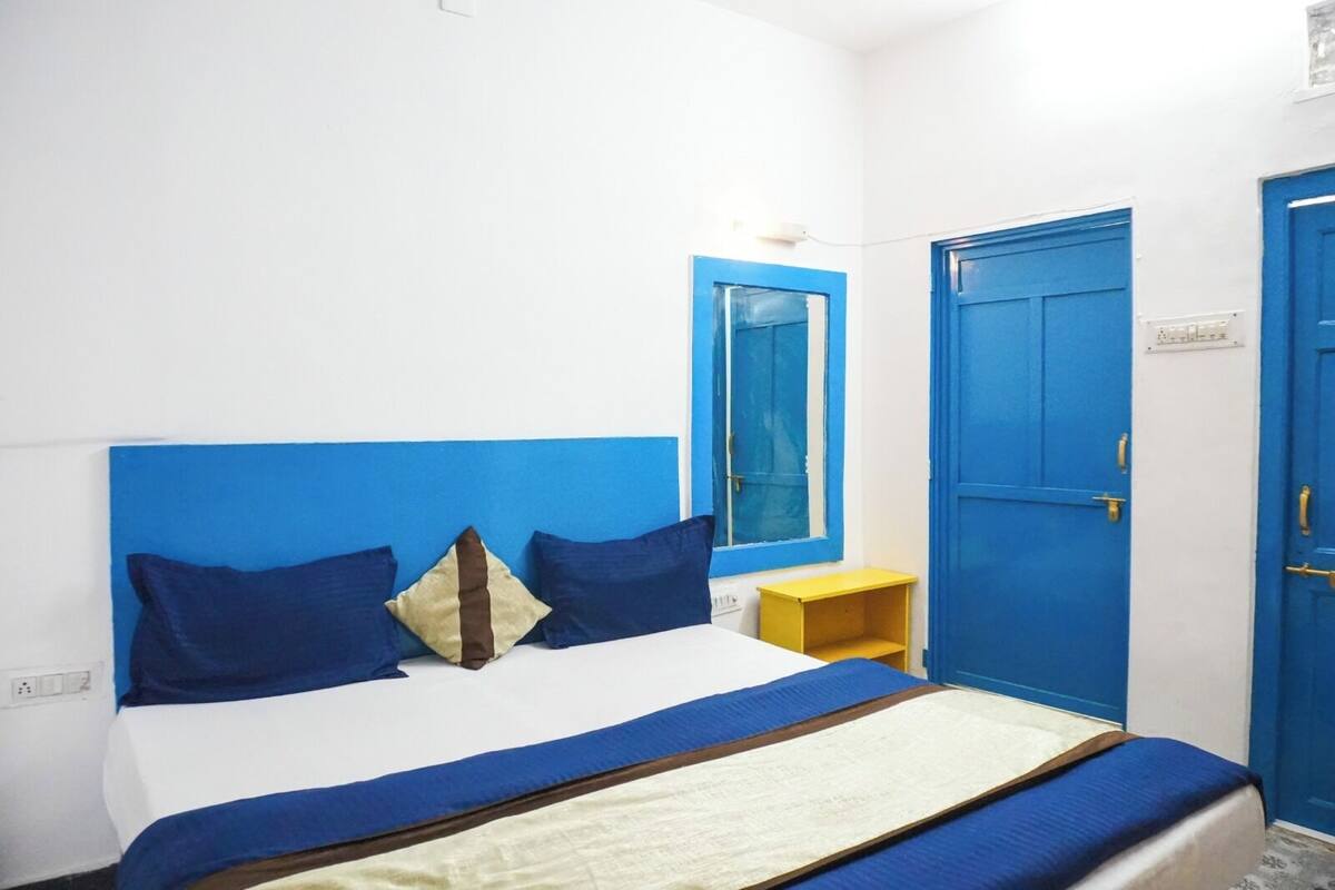 Deluxe Room | Desk, laptop workspace, free WiFi