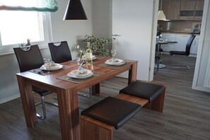 Dining - Holiday apartment with 2 bedrooms (Drochtersen)