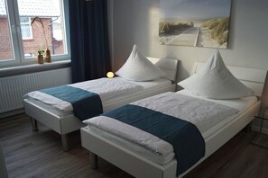 Room - Holiday apartment with 2 bedrooms (Drochtersen)