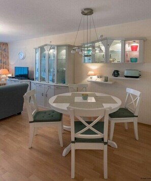 Dining - Holiday apartment with 2 bedrooms (Borkum)