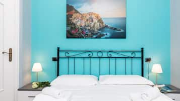 Doppia Superior, bagno privato, vista città (N4) | Postazione laptop, tende oscuranti, ferro/asse da stiro, Wi-Fi gratuito