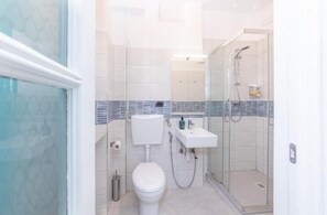 Bathroom - GALIA ROOMS (Genoa)