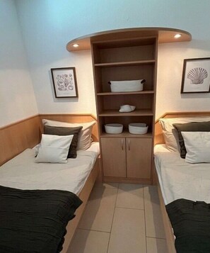 Room - 13 II holiday apartments with sea view (Borkum)