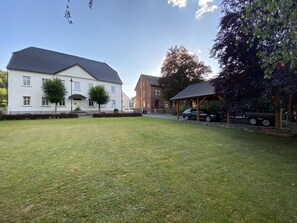 Exterior - Apartment 'Fewo Veischedetal Im Sauerland' with Private Terrace, Shared Garden and Wi-Fi (Lennestadt)