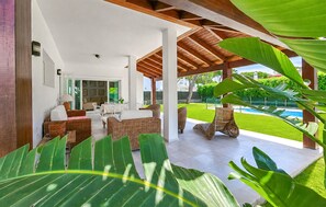 Terrace/patio - 4 bedroom lovely home in Roche (Roche)