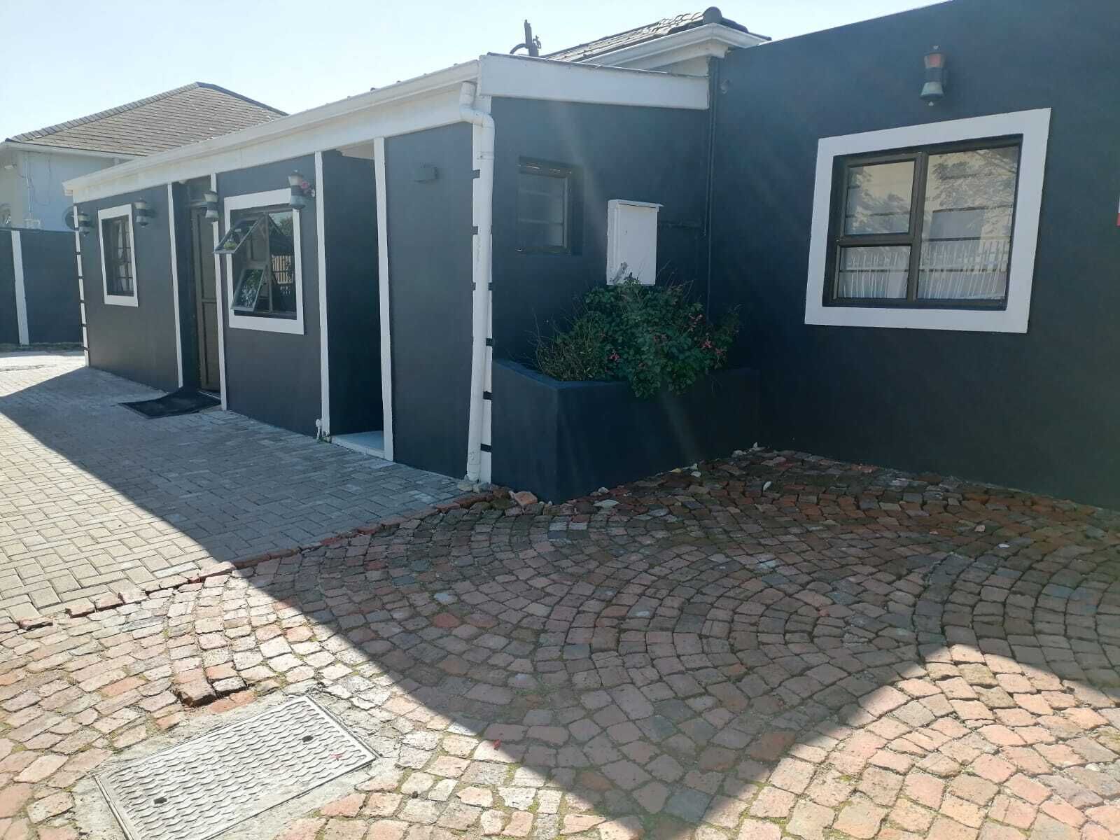 Room, 1 Bedroom, Accessible, Smoking | Exterior