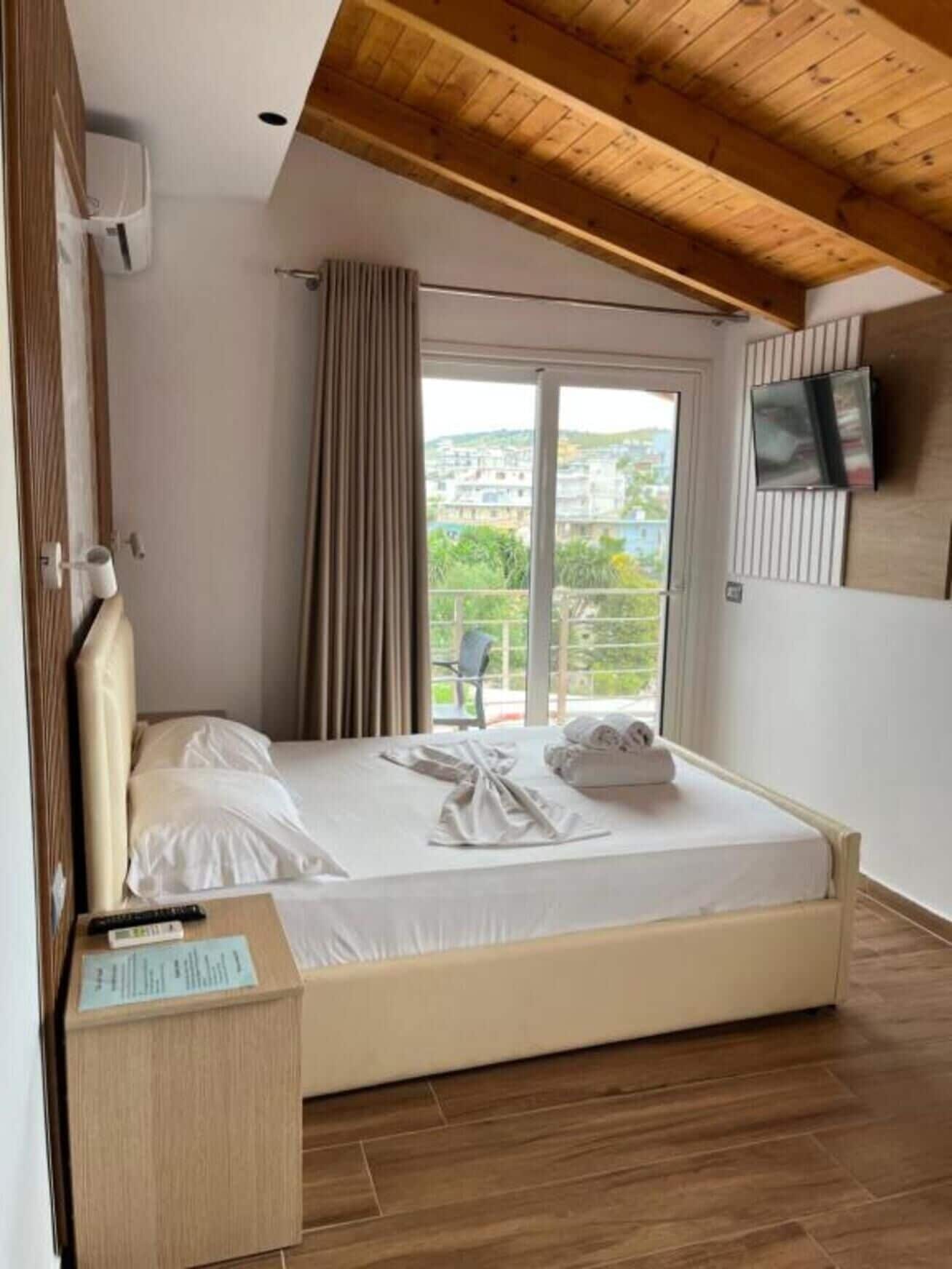 Wifi gratis y ropa de cama 