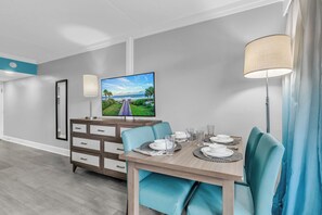 Exclusive Studio, 2 Queen Beds, Balcony, Garden View | In-room dining - Grand Cayman Resort 138 (Myrtle Beach)