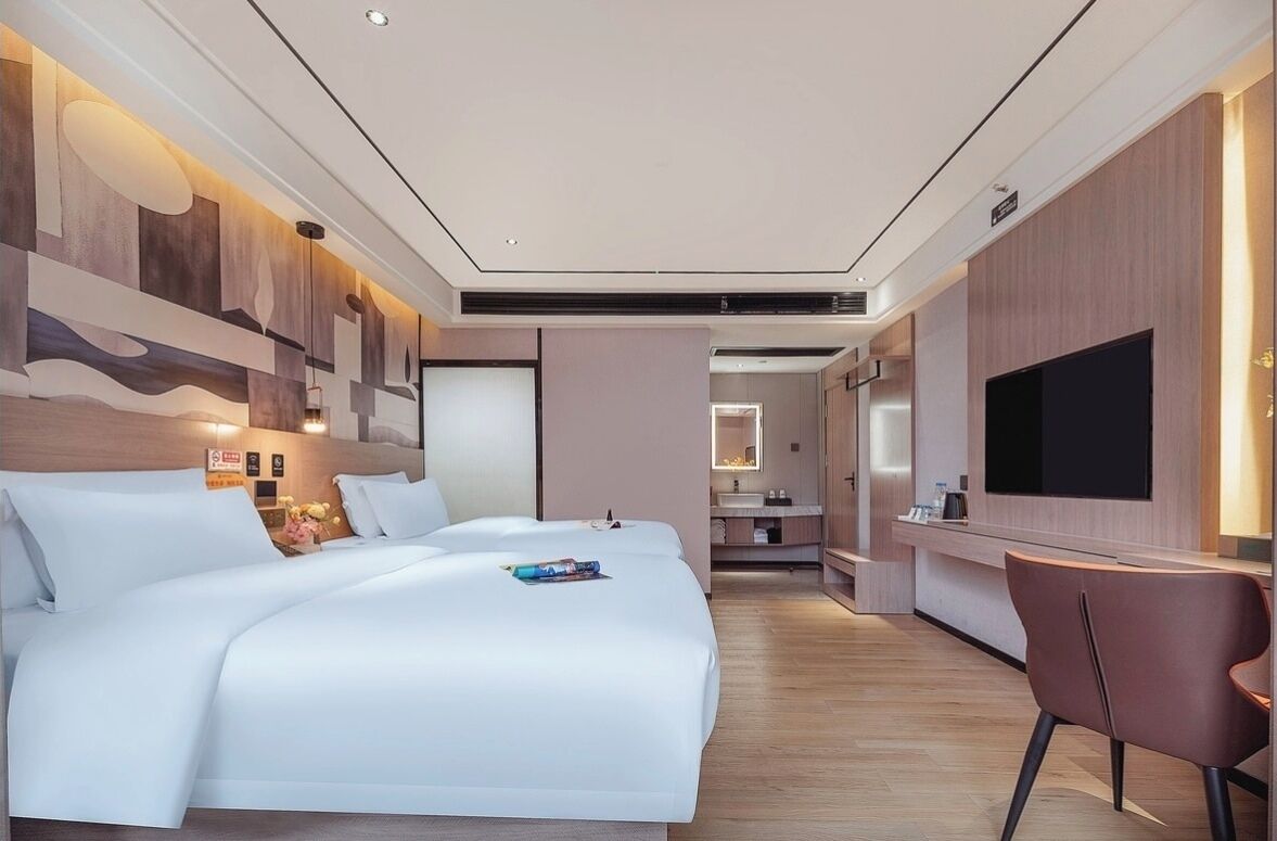 Suite, City View | Desk, laptop workspace, blackout drapes, soundproofing
