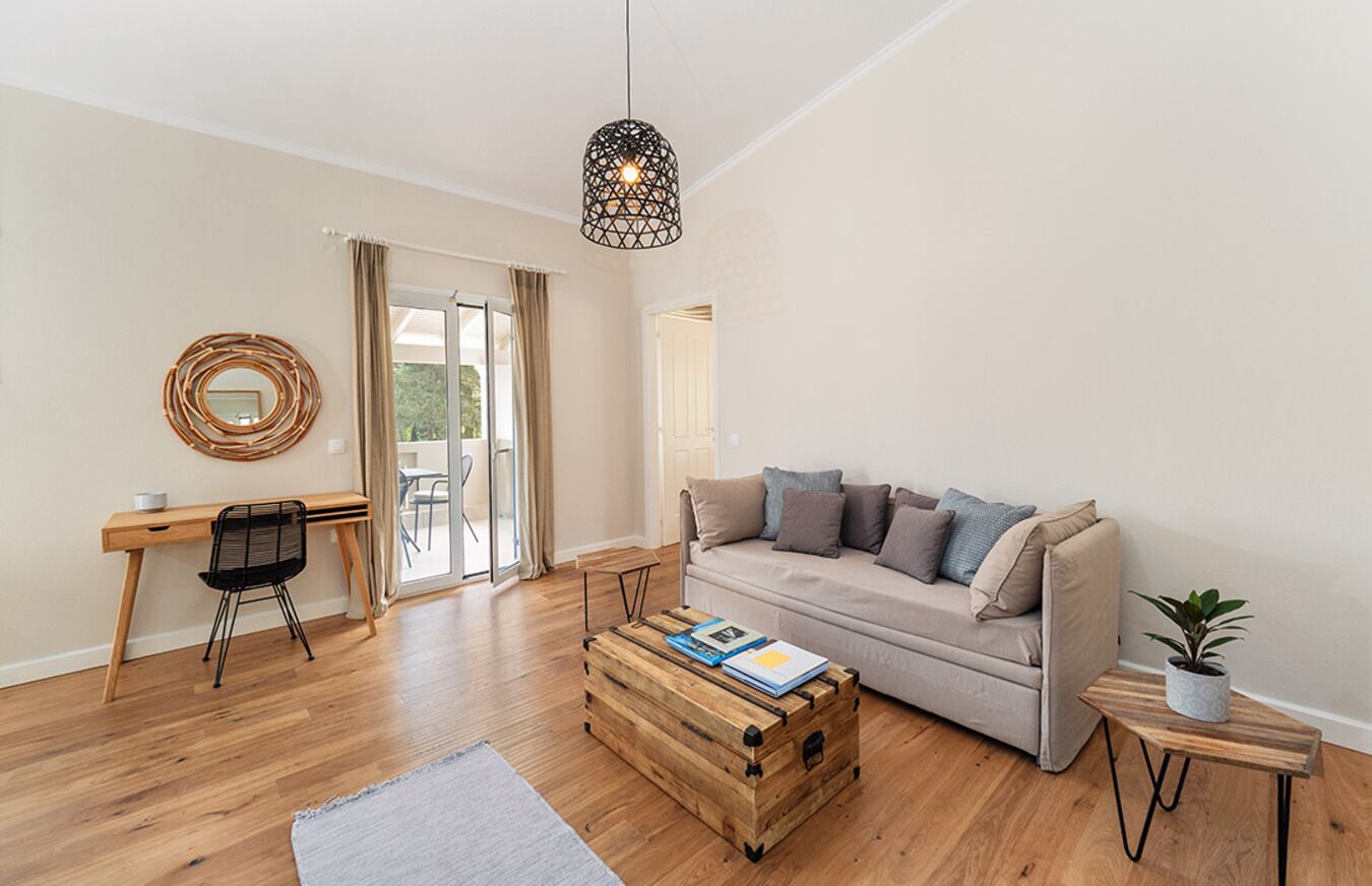 Family Quadruple Room | In-room safe, desk, free cribs/infant beds, free WiFi