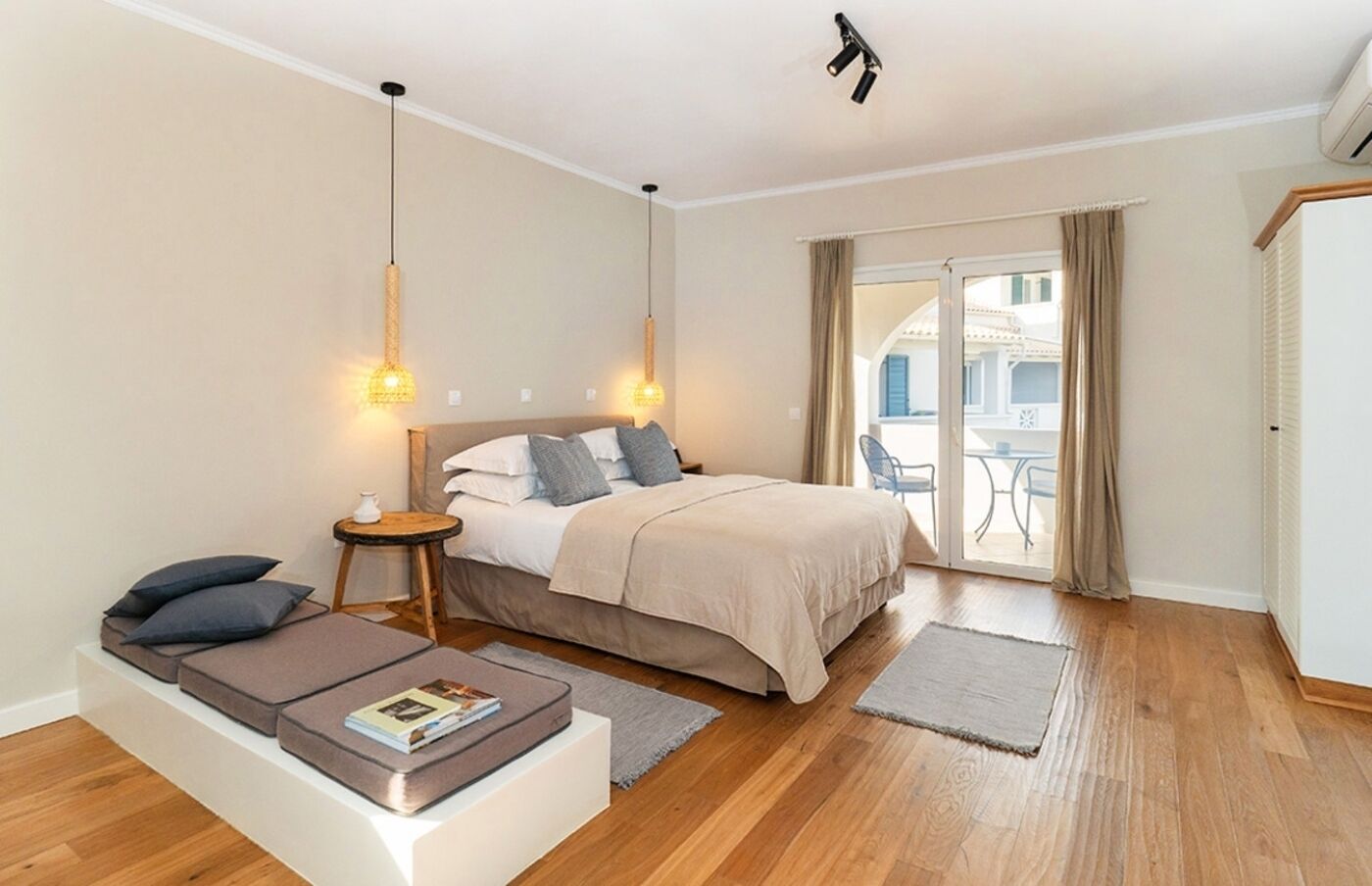 Junior Triple Room, Sea View | In-room safe, desk, free cribs/infant beds, free WiFi