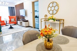 Dining - Tranquil  2-Bed Haven, Peaceful Nairobi Gem (Nairobi)
