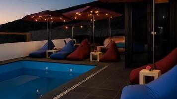 Piscina stagionale all'aperto