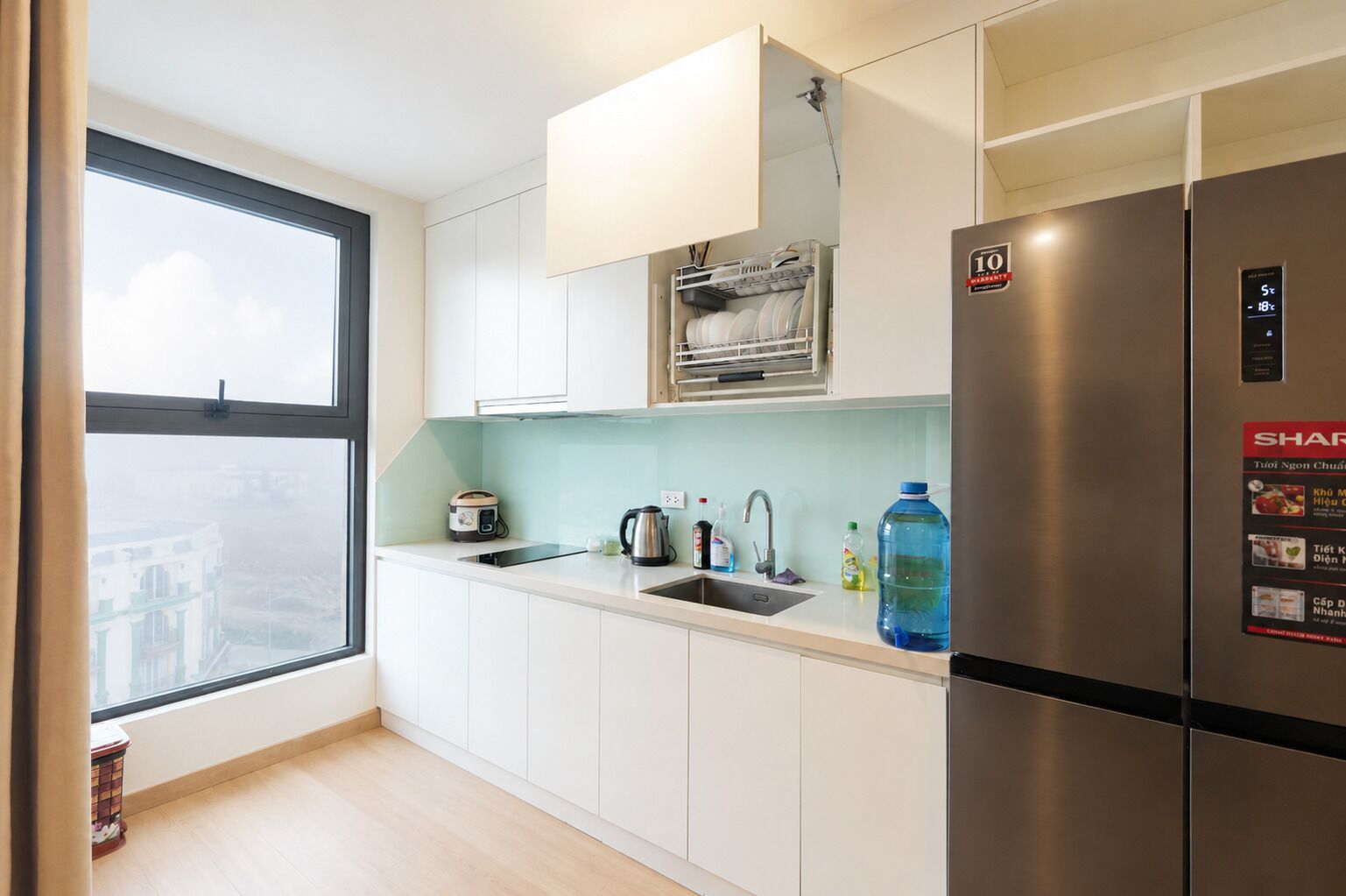 Deluxe Apartment, 2 Bedrooms, Balcony, City View | Private kitchen