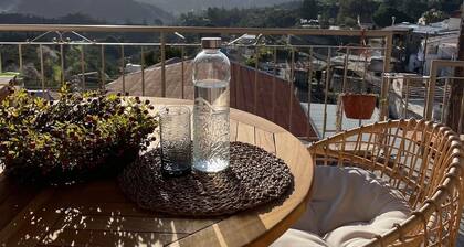 House of Light, Mountain Retreat