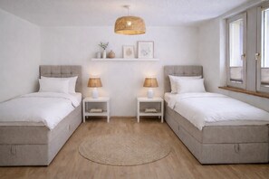 WiFi, bed sheets - Apartment 'Hannover City Retreat' with Private Garden and Wi-Fi (Hanover)