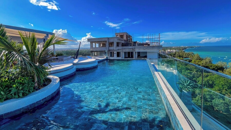 Ocean Breeze Luxury Apartments