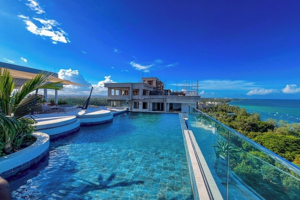 Rooftop pool