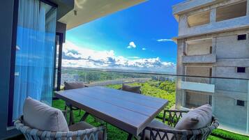 Comfort Apartment, 1 Bedroom, Beach View | Outdoor dining