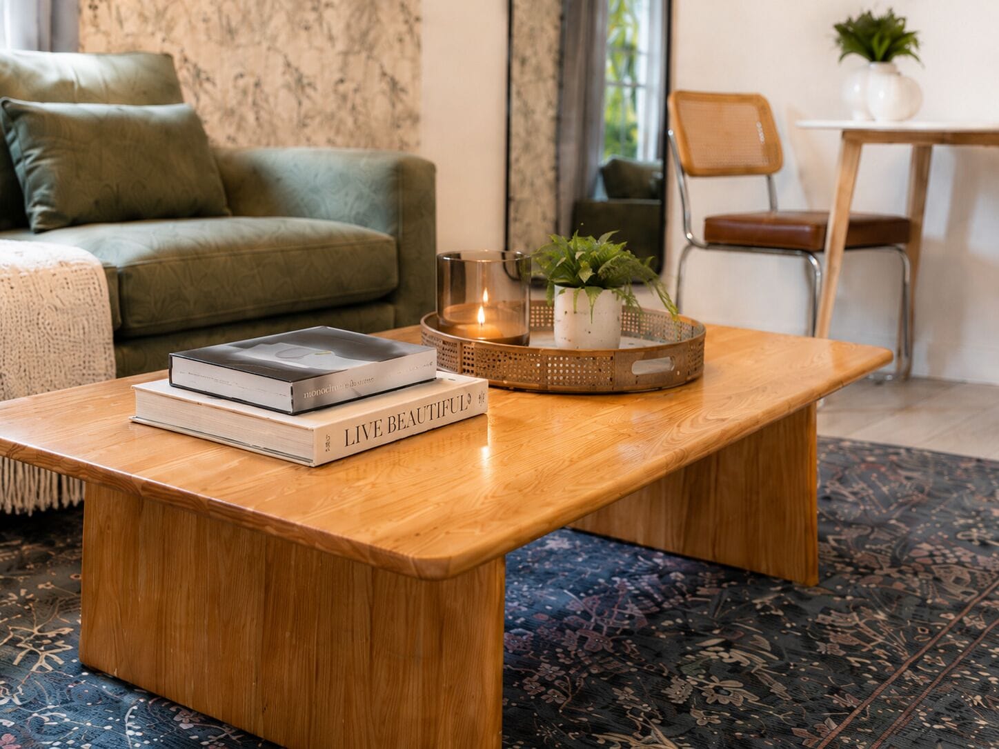 Basic Apartment | Living area