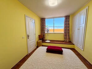 2 Schlafzimmer, Zimmersafe, Bügeleisen/Bügelbrett, WLAN