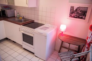 Fridge, oven, stovetop, coffee/tea maker - Cozy apartment in Prenzlauer Berg for (Berlin)