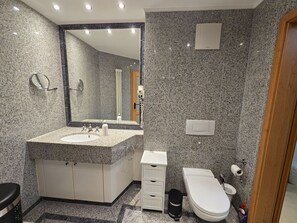 Hair dryer, towels