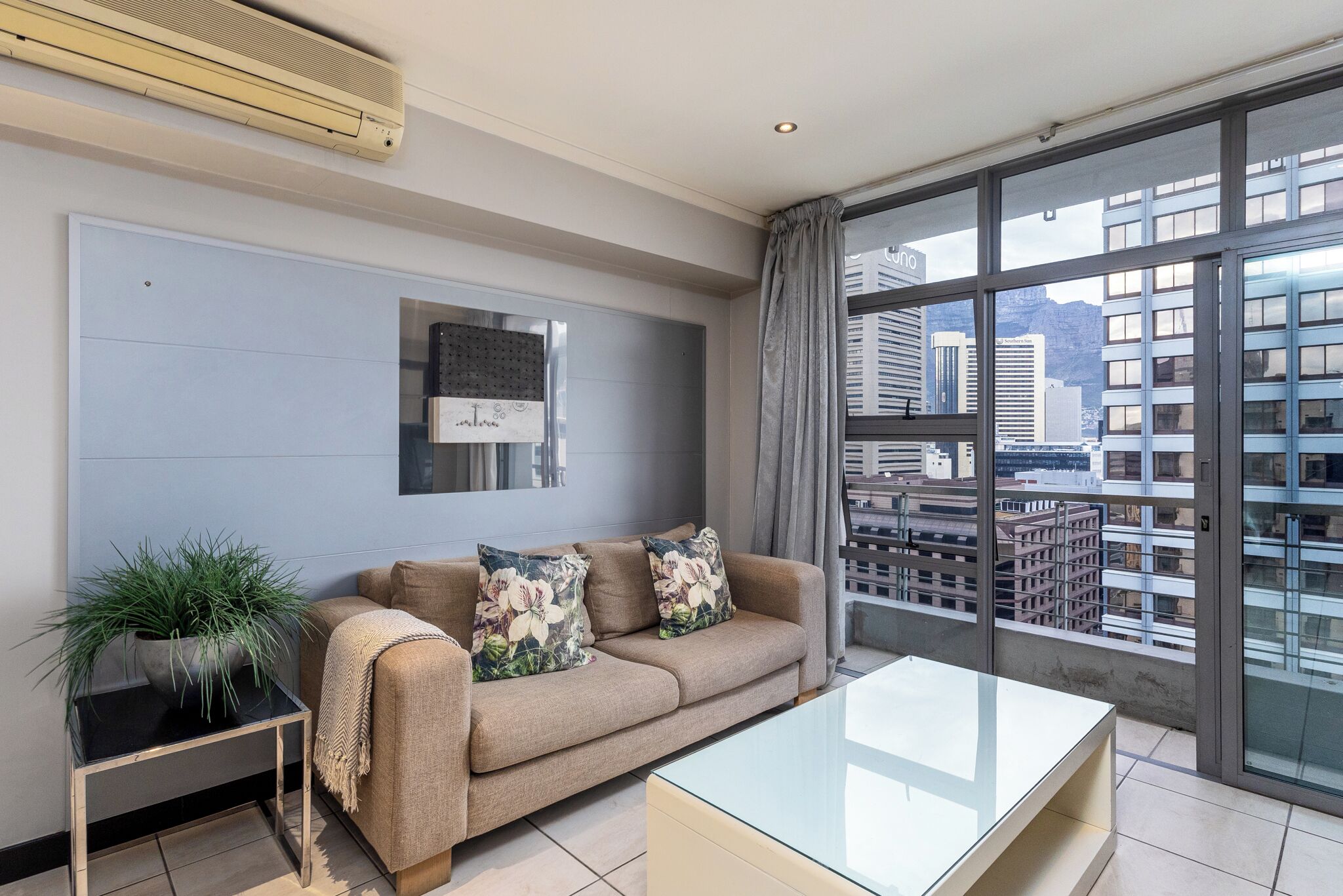 Basic Apartment, City View | In-room safe, iron/ironing board (on request), WiFi (free), bed sheets