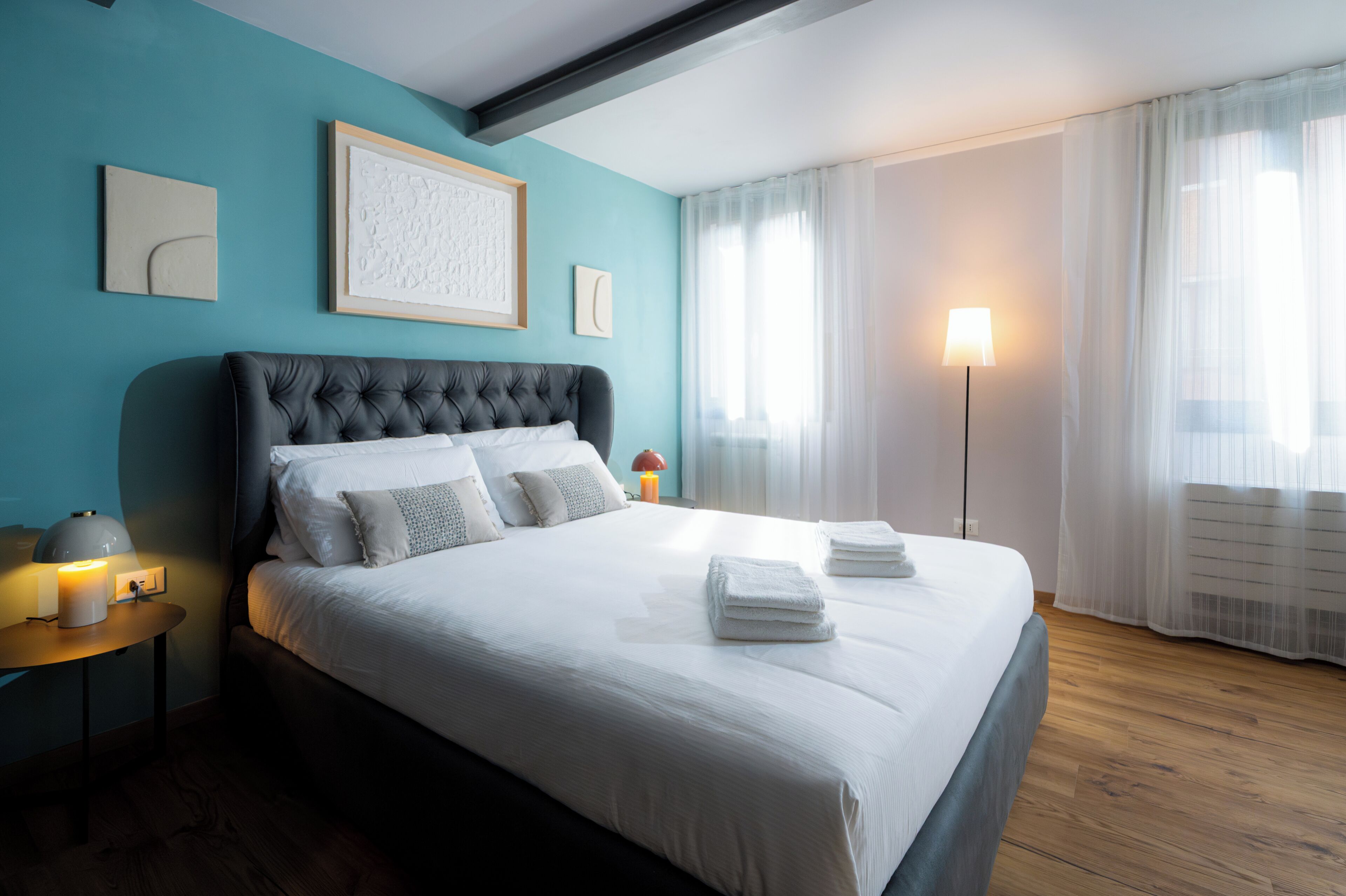 Iron/ironing board, WiFi, bed sheets