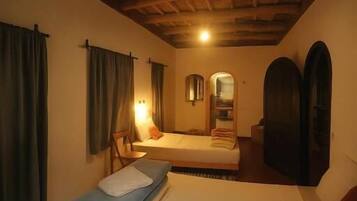 Basic Triple Room