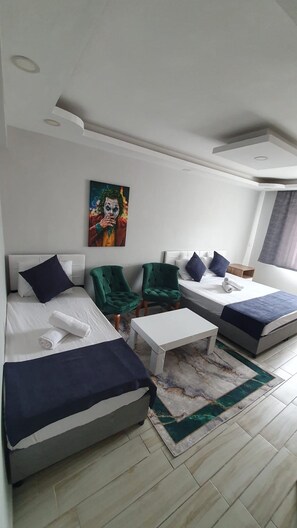 Single Room | In-room safe, soundproofing