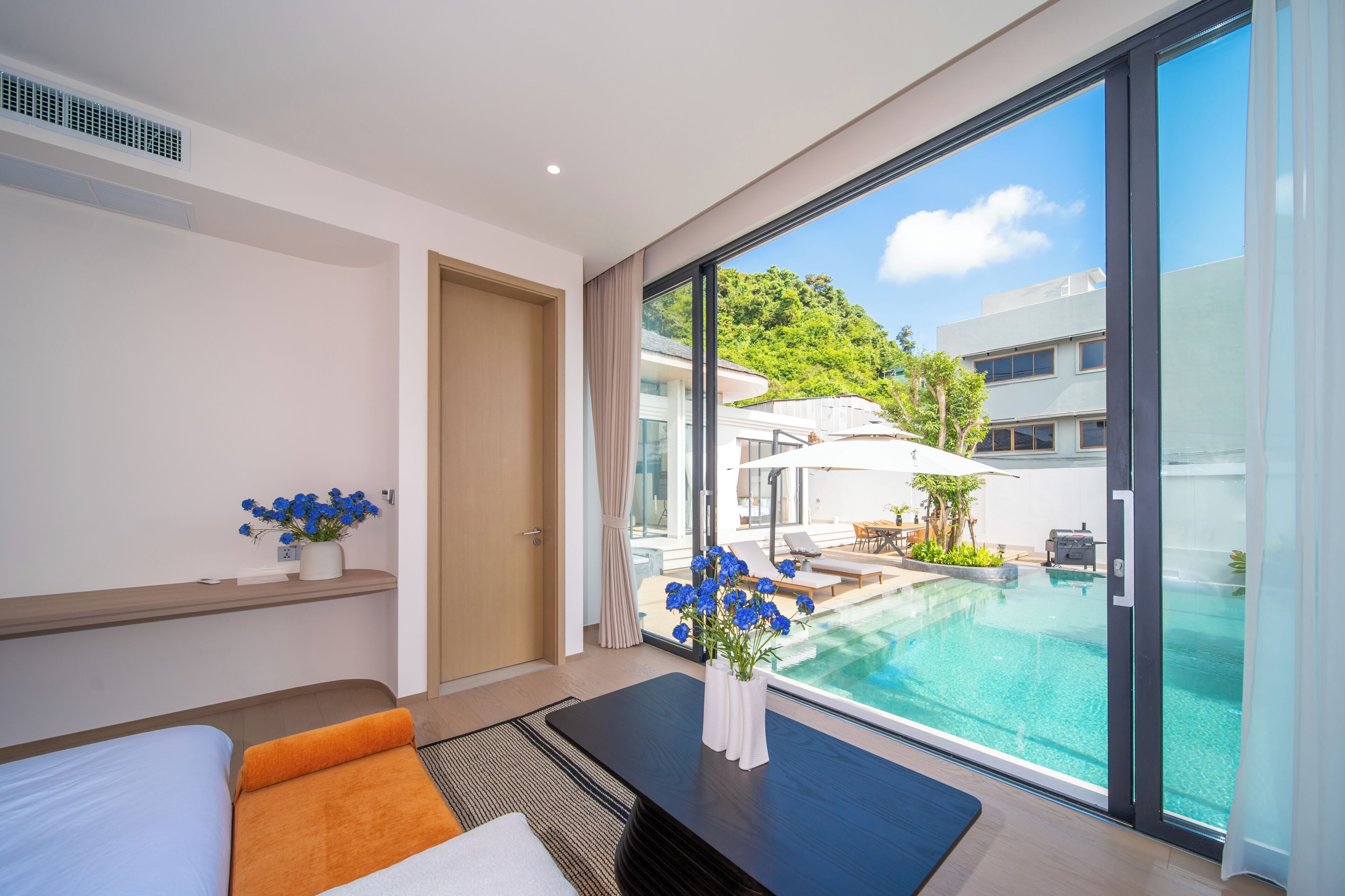 Deluxe Villa, Pool View | Desk, laptop workspace, iron/ironing board, free WiFi