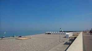 Beach - Vrbo Property (Le Tréport)
