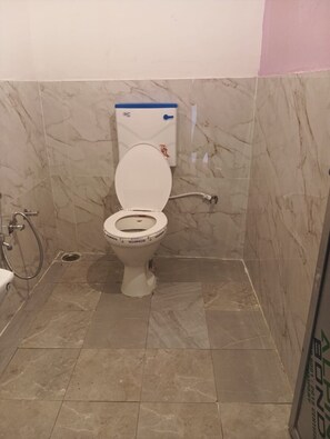 Double Room, City View | Bathroom | Shower, free toiletries, towels - Gorakhpur Ganesh Pashupatinath (Gorakhpur)
