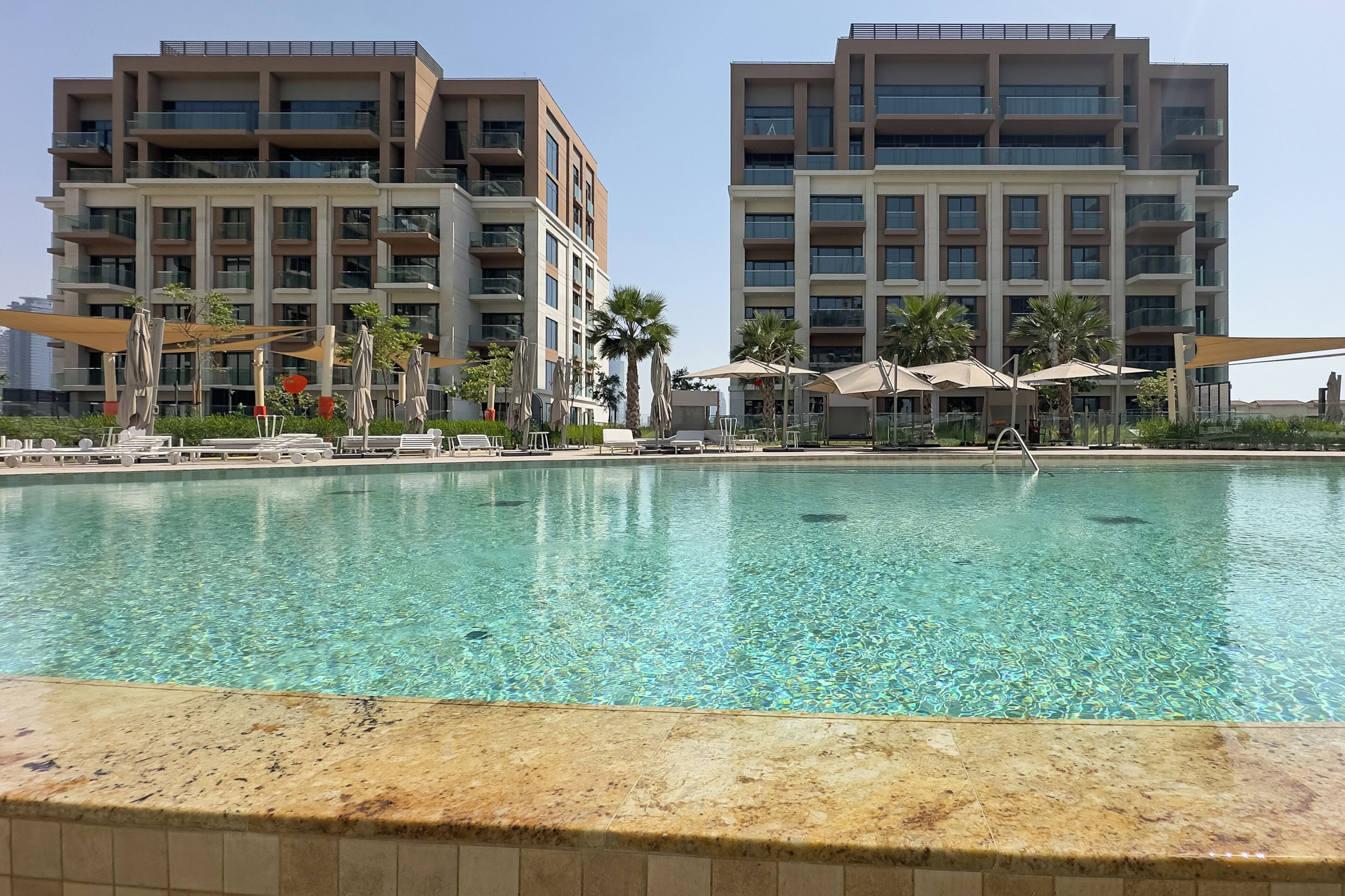 2 outdoor pools