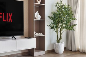 Interior - Luxury 1BR Apt in the Heart of City Walk (Dubai)