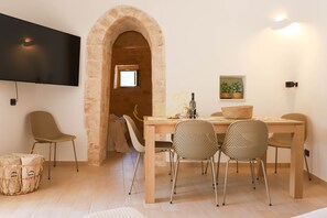 Interior - TD Trulli Bruco Large Pool for Family Fun (Monopoli)