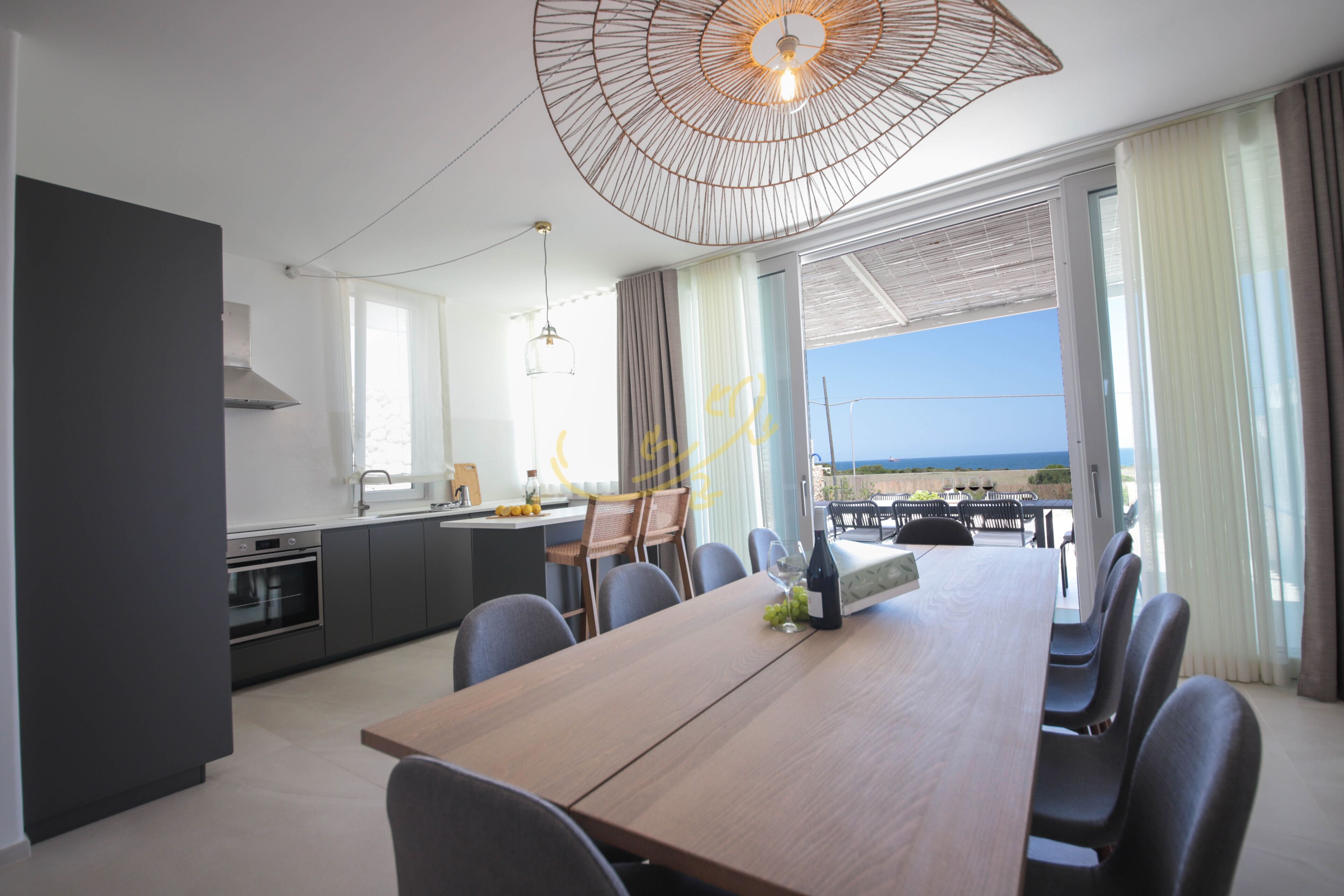 Villa (5 Bedrooms) | Eget kjøkken | Ovn, vannkoker og høy barnestol