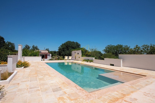 TD Casale Belladinotte Poolside Country Bliss