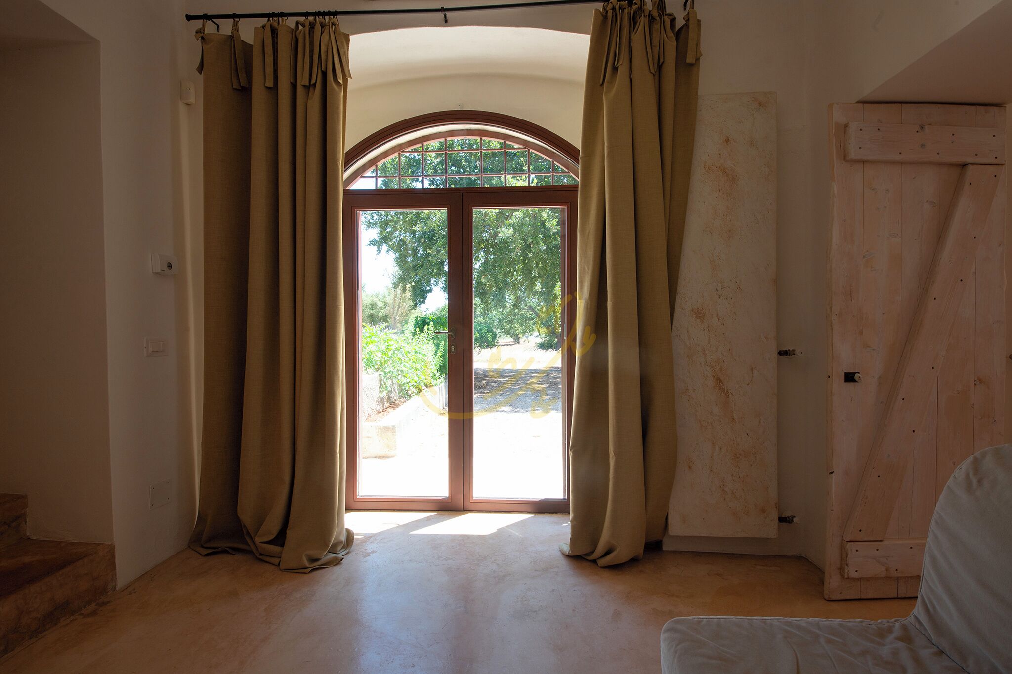 House (3 Bedrooms) | Living area