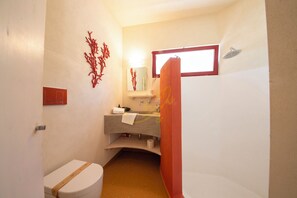 House (2 Bedrooms) | Bathroom
