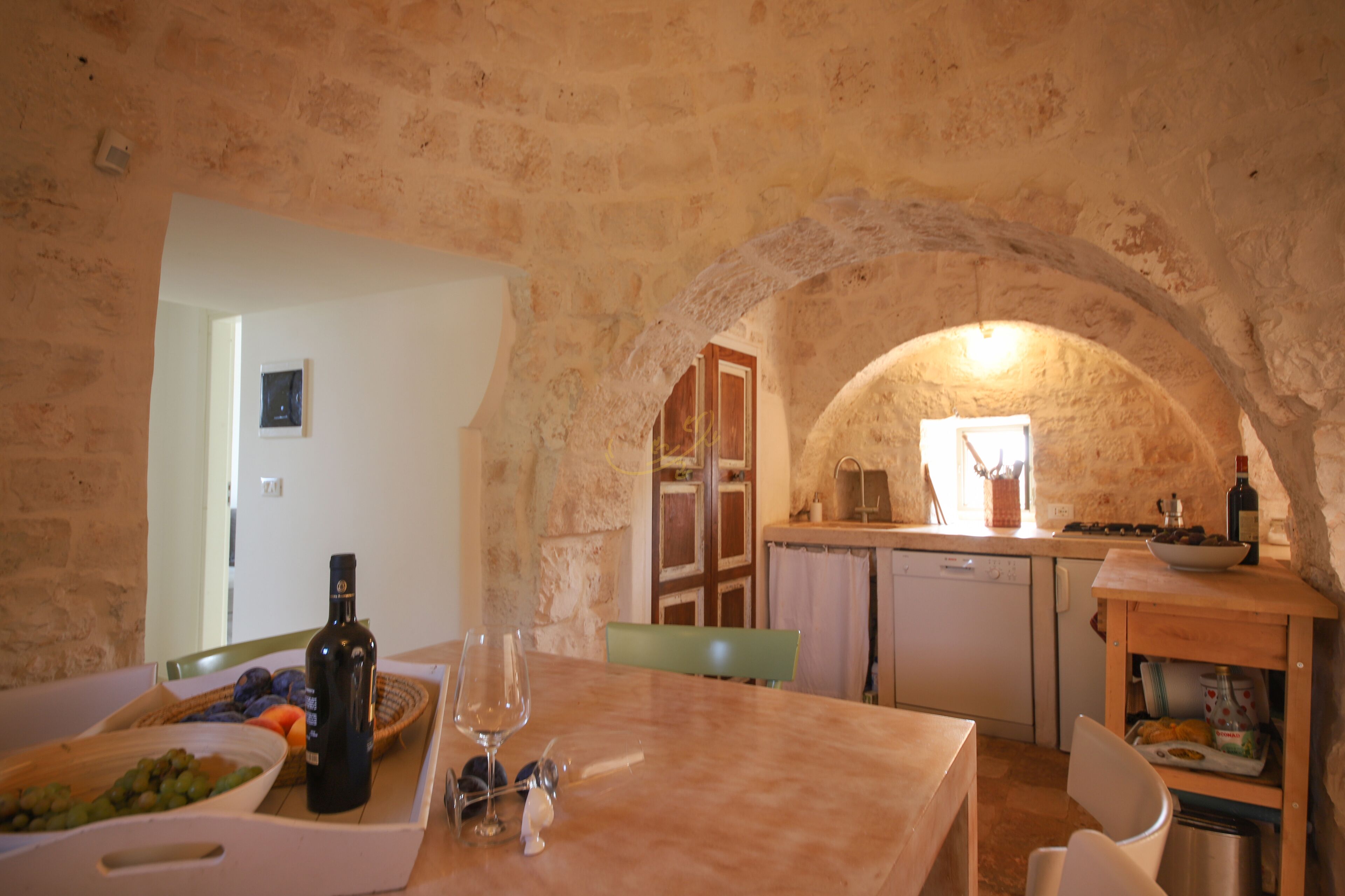 House (2 Bedrooms) | Private kitchen | Microwave, high chair
