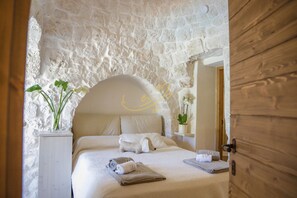 Interior - TD Trulli di Carole Renovated Trulli With Pool (Ostuni)