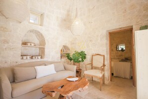 Interior - TD Trulli di Carole Renovated Trulli With Pool (Ostuni)