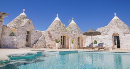 TD Trulli di Carole Renovated Trulli With Pool