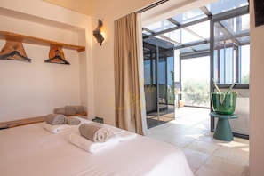 วิลล่า (4 Bedrooms) | 4 ห้องนอน, เตารีด/โต๊ะรีดผ้า, เปล/เตียงเด็กอ่อน, ผ้าปูที่นอน