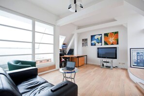 Apartment, 1 Schlafzimmer, Balkon, Gartenblick | Wohnzimmer